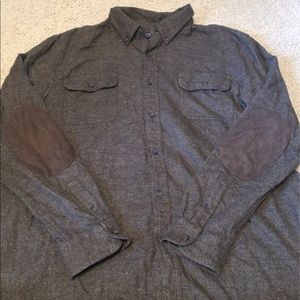 Mens Chaps long sleve shirt Xxl 
With suede elbows